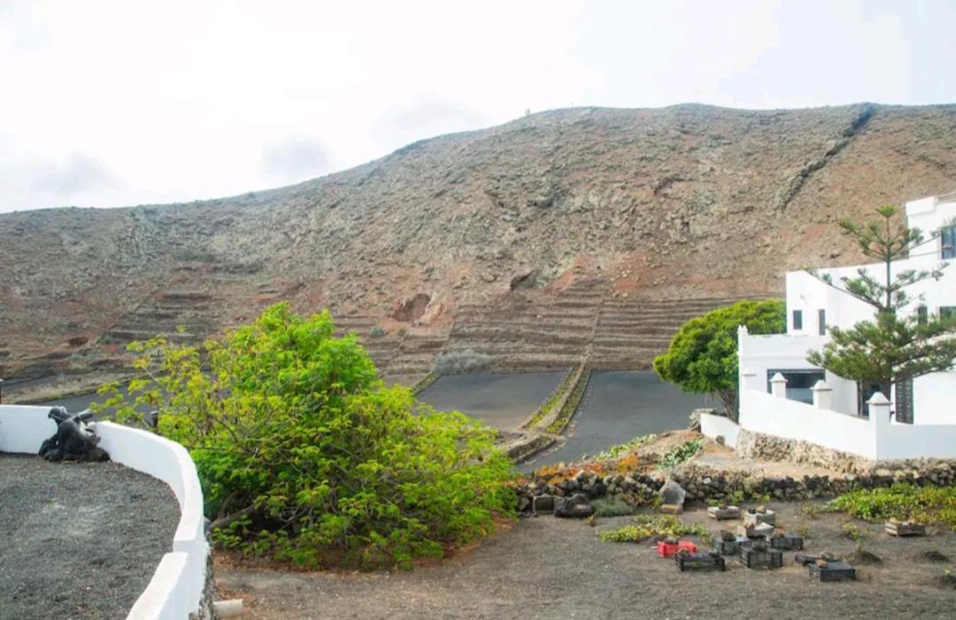 Casa Rural Yeyo En El Crater Del Volcan Tinguaton Eksteriør billede